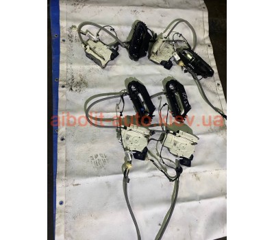 Замок задньої правої дверки  Volkswagen ID.4 2021 - 2023 р.